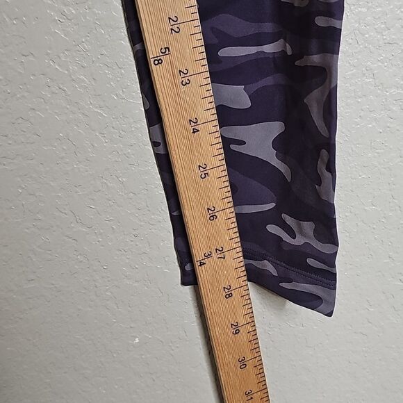 CRZ YOGA medium purple Camo Print naked feel Compression High-Waisted Leggings - Picture 6 of 7